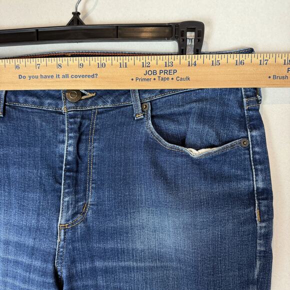 Eddie Bauer Jeans Womens 12T Blue Denim Curvy 5-Pockets Bootcut Leg Zip Fly - Picture 11 of 16